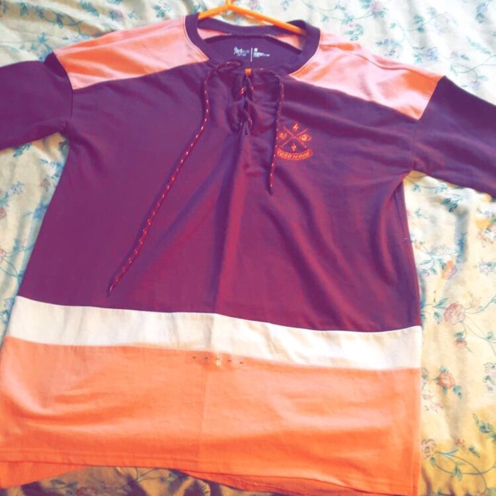 •Flirtitude Active long sleeve shirt